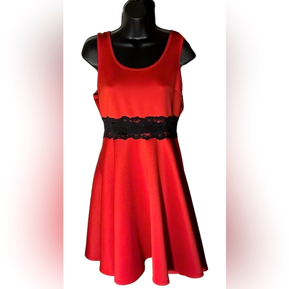 112. Wild daisy Red dress